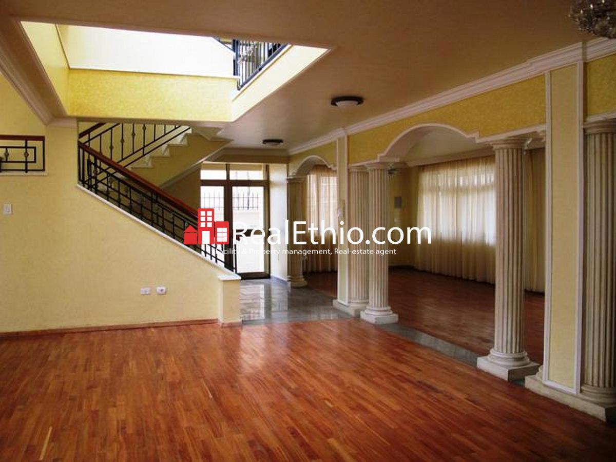 CMC, five bedrooms with 790 meter square living area house for sale