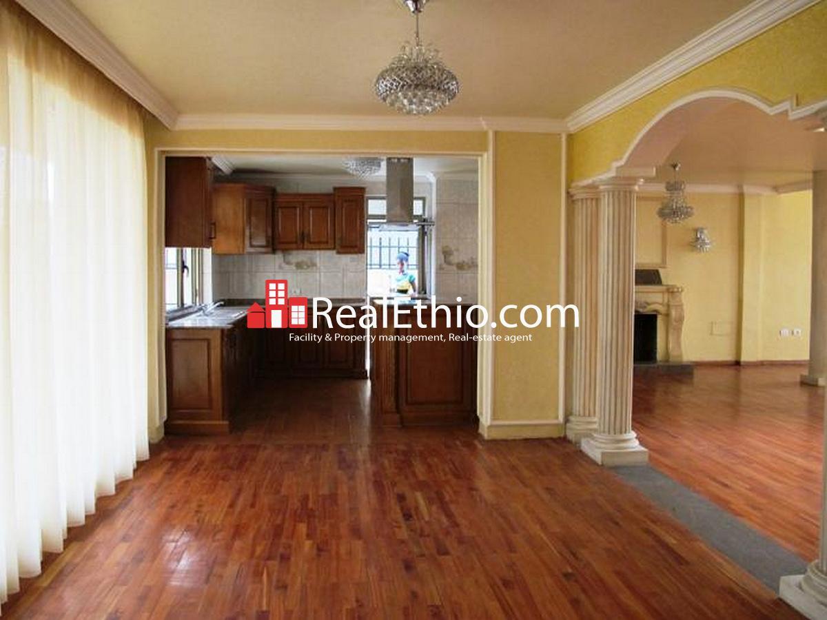 CMC, five bedrooms with 790 meter square living area house for sale