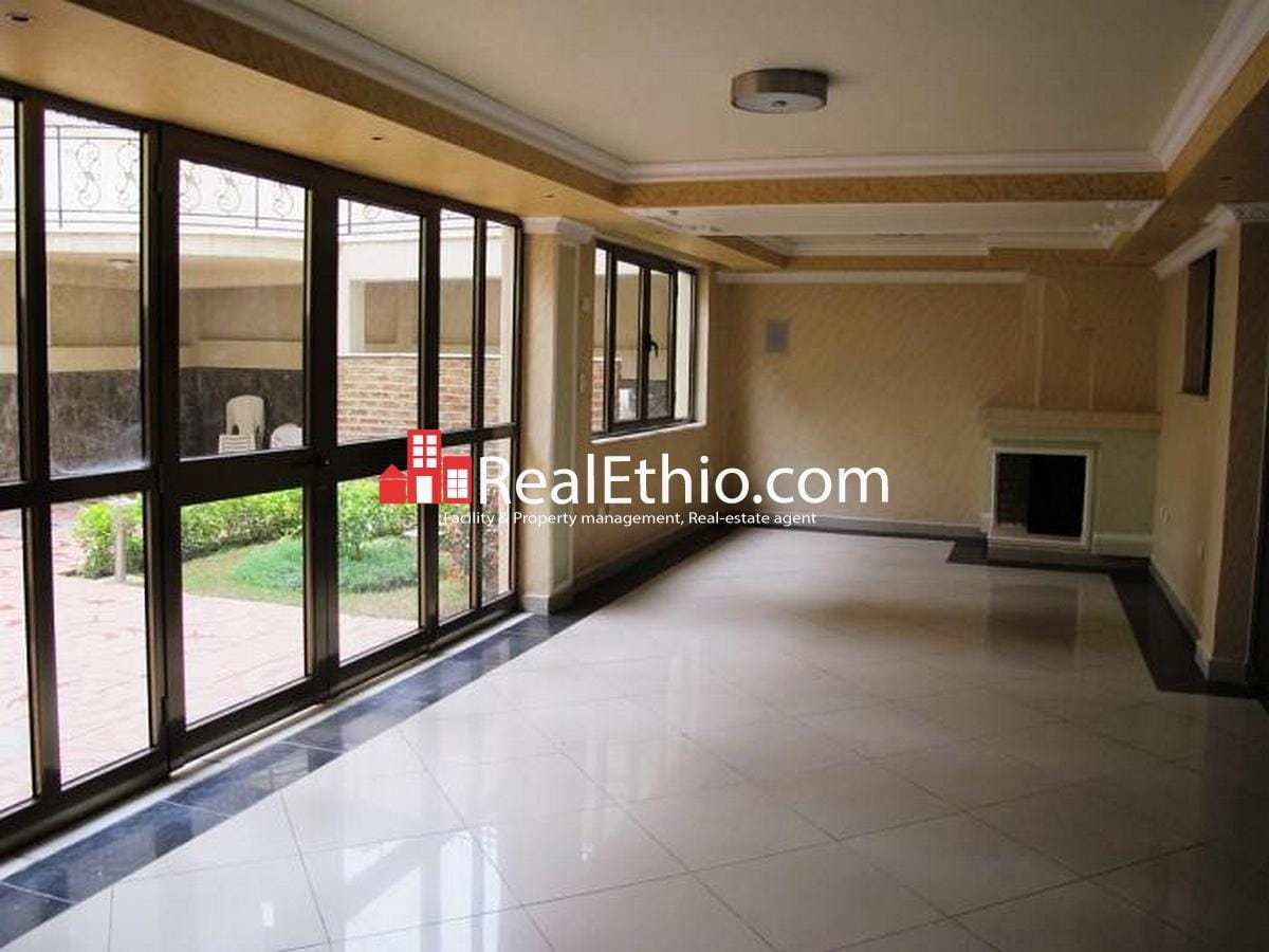 CMC, five bedrooms with 790 meter square living area house for sale