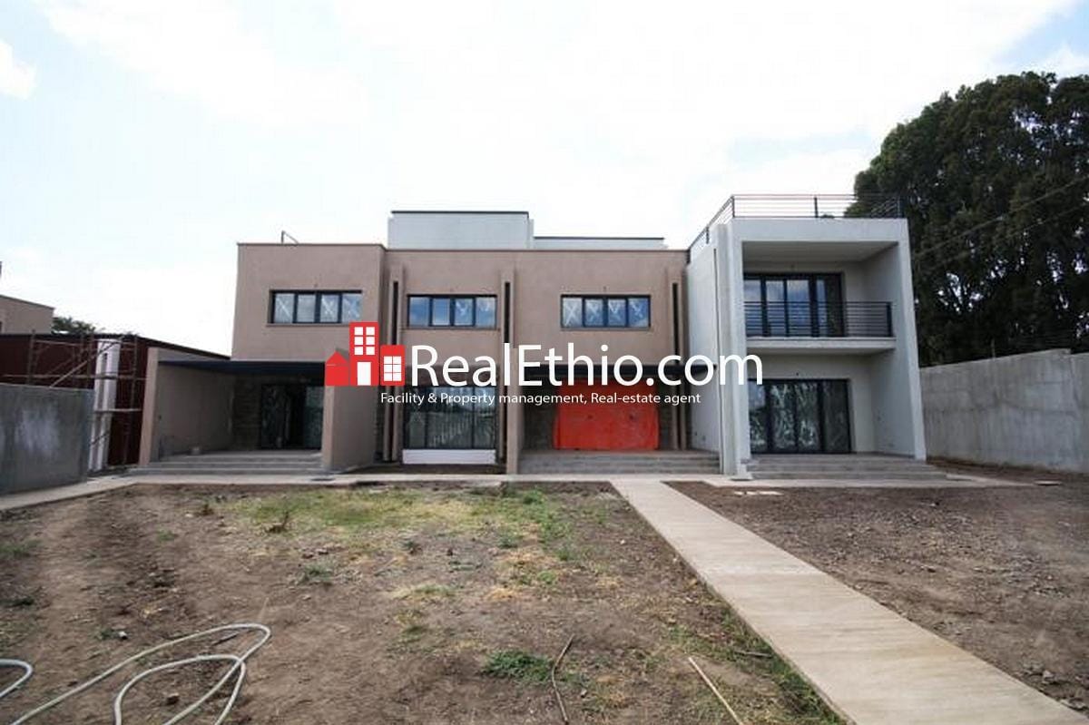 House for sale Debrezeit Bishoftu, 5 bed rooms ground plus 2 house on