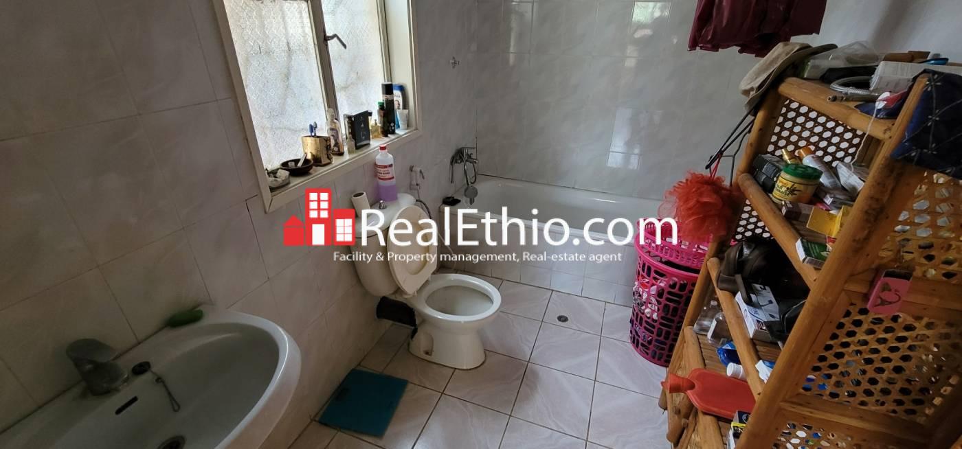 Legetafo Ropak, 3 bedrooms house for sale, Oromia, Ethiopia. Real Ethio